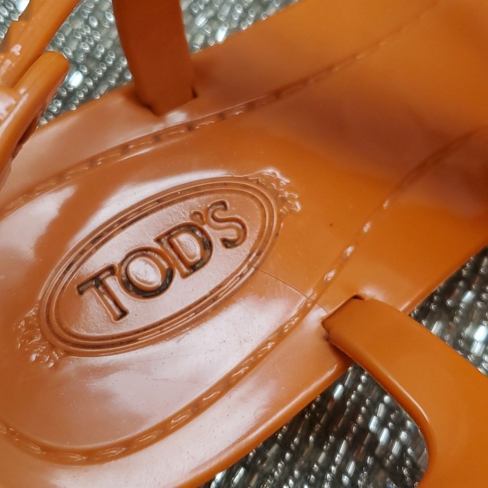 SOLD!! TOD'S Pumpkin Tassled Jelly Nikel Sandals - Picture 7 of 9